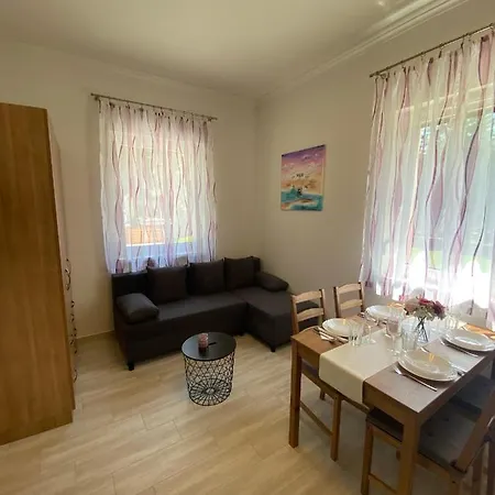 Karinthy Haz Casă la țară Siófok