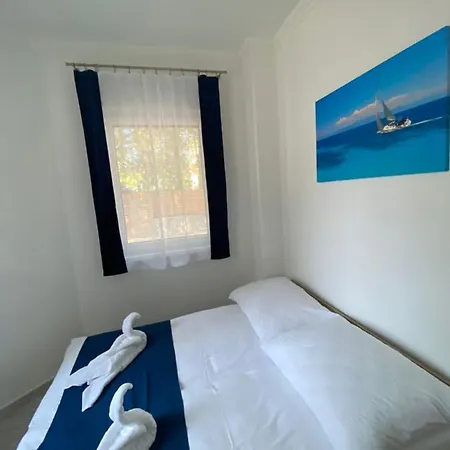 Hétvégi ház Karinthy Ház Siófok