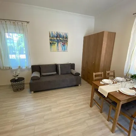Casa di campagna Karinthy Ház *