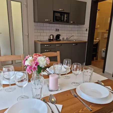 Karinthy Haz * Siófok