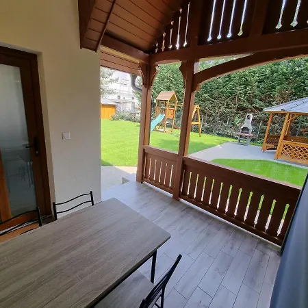 Karinthy Haz Casă la țară *