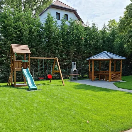 Karinthy Haz Venkovský dům Siófok