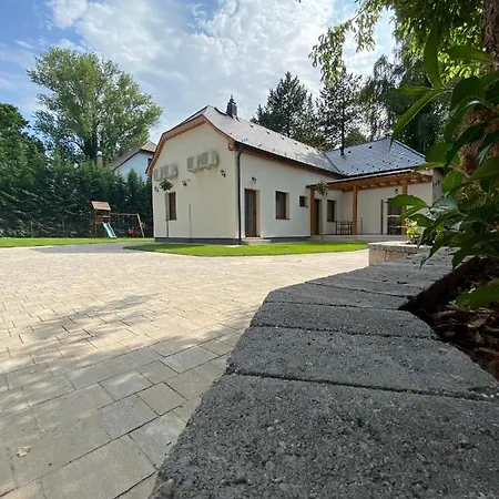 Karinthy Ház Casa di campagna